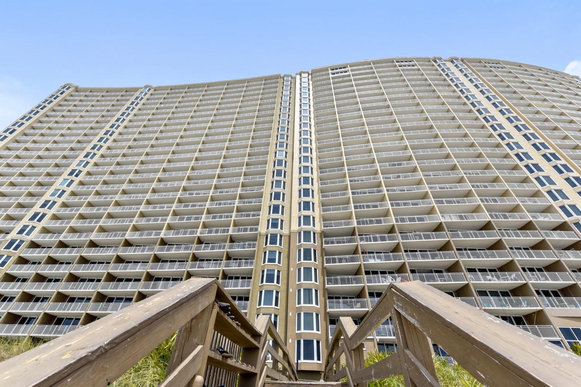 Emerald Beach #1227 By Book That Condo Panama Stadt Exterior foto