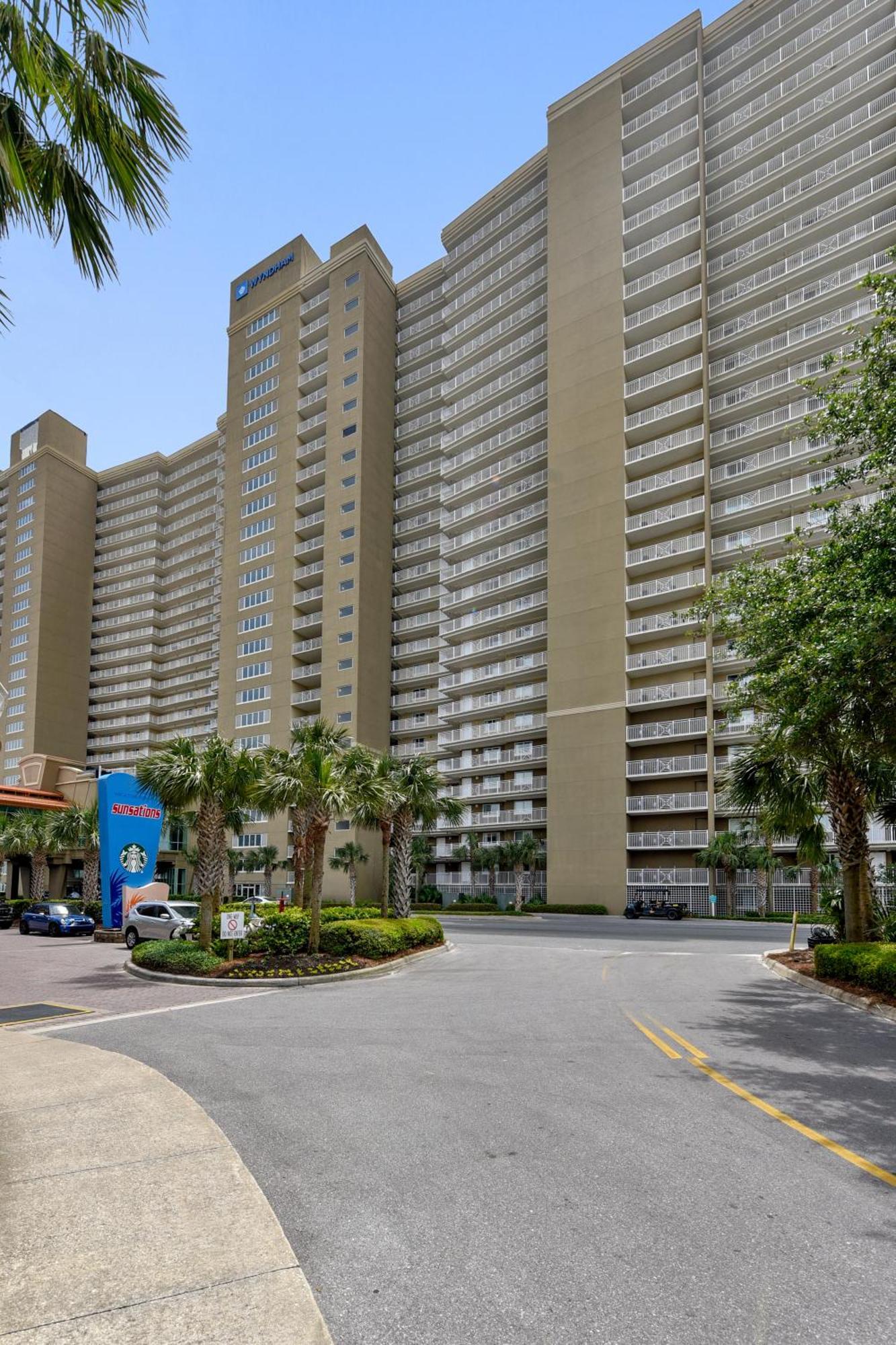 Emerald Beach #1227 By Book That Condo Panama Stadt Exterior foto