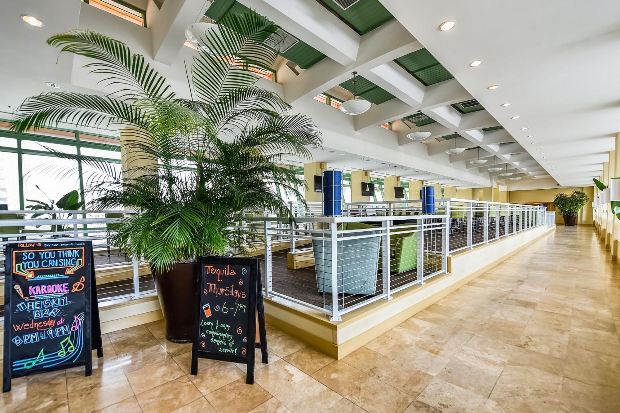Emerald Beach #1227 By Book That Condo Panama Stadt Exterior foto